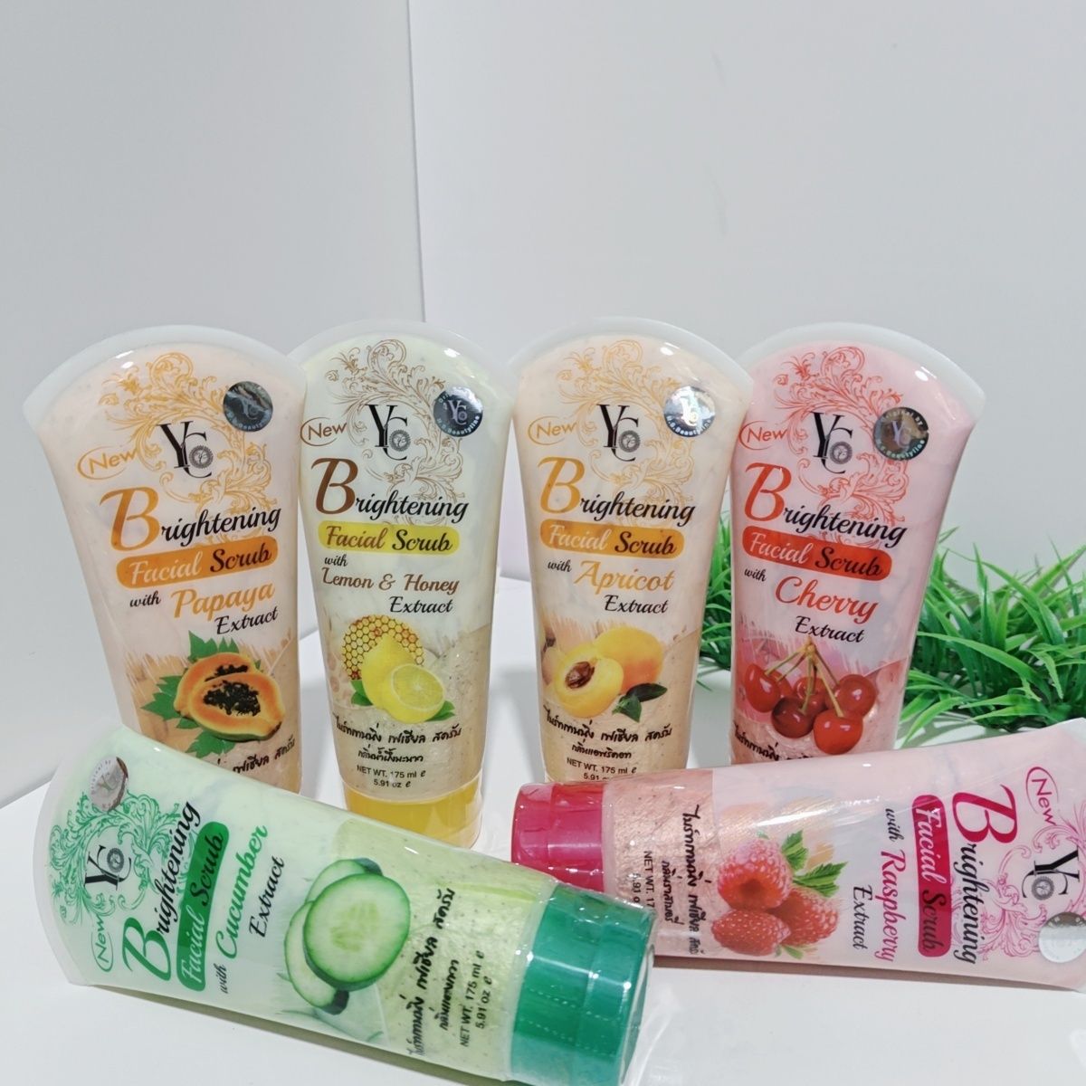 YC Brightening Facial Scrub